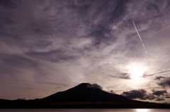 富士山と飛行機雲♪