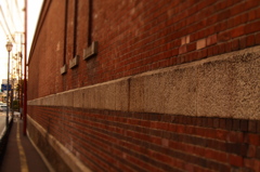 赤レンガの壁