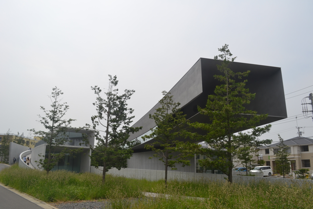 千葉県　ホキ美術館