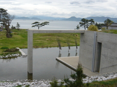 香川県　直島　ベネッセハウスより