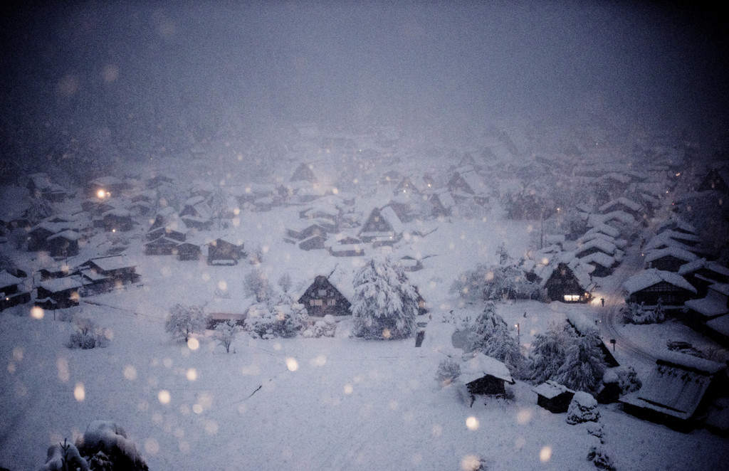 雪の白川郷