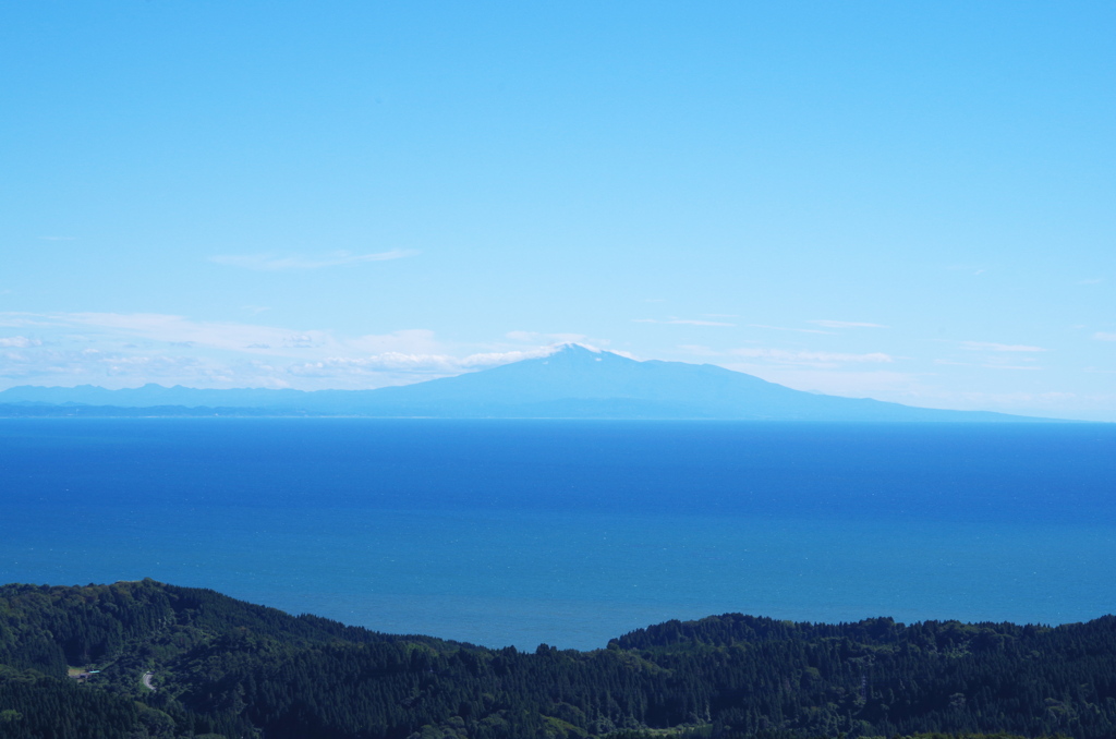 寒風山にて 鳥海山