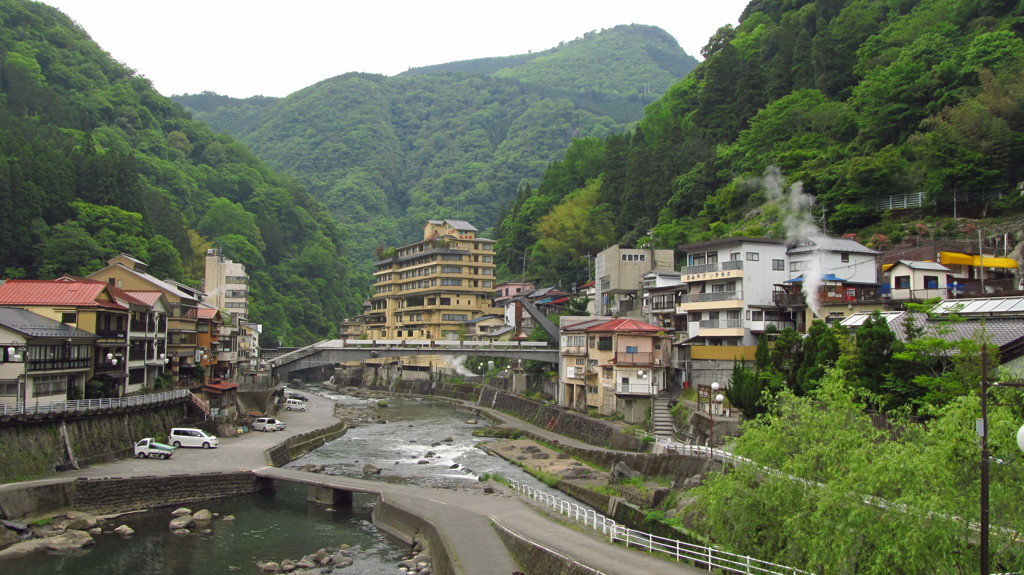 杖立温泉街