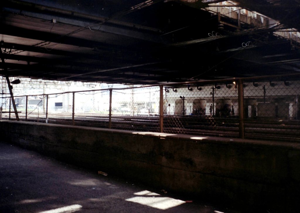 【フィルム】高架下