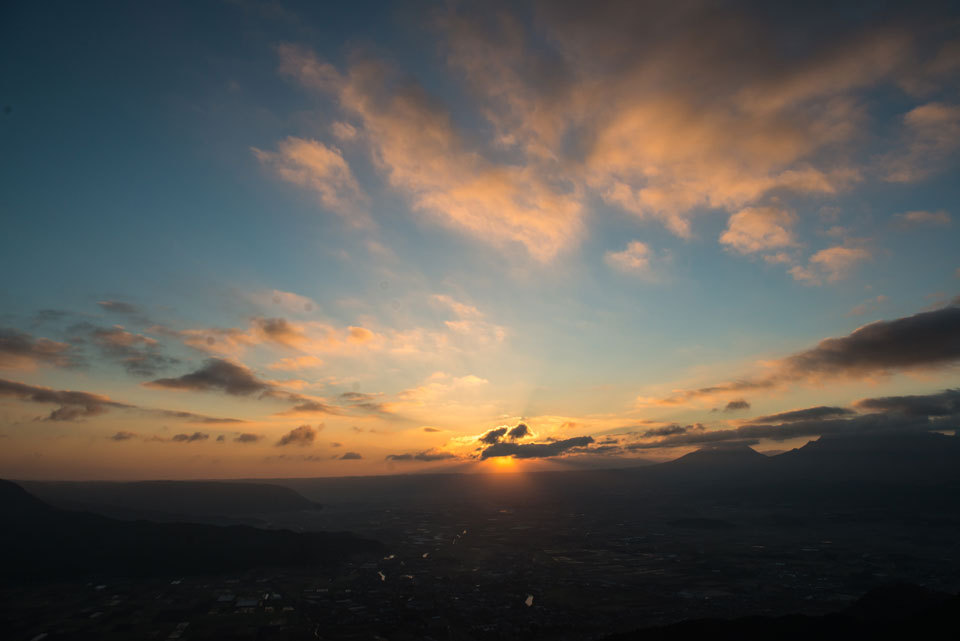 阿蘇の夜明け