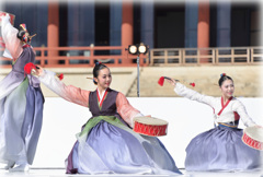平城宮跡に響く韓国舞踊