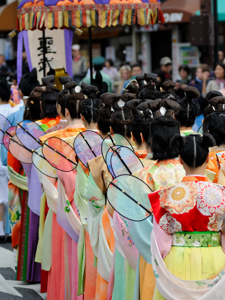 天平の衣装にメロメロです。