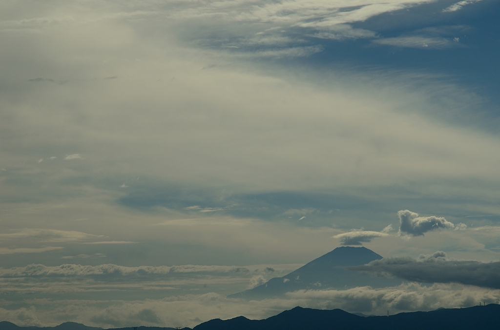 富士山・昼の和泉町から