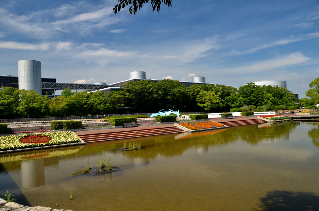 国立民族学博物館