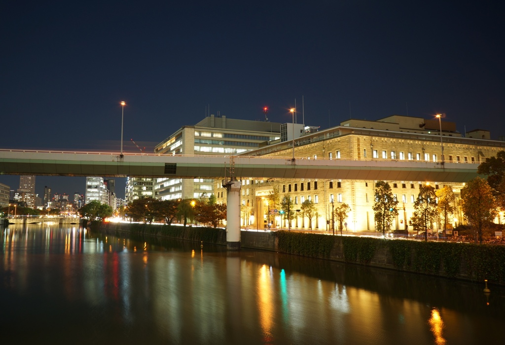 夜の堂島川