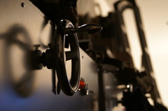 深夜の撮影スタジオ