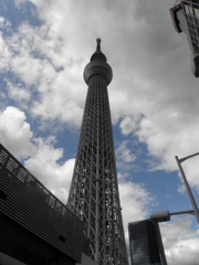 束の間の青空