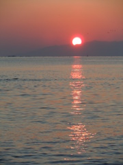 山の端から