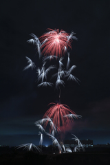 秋花火　北区花火会④　玉名：「夕日に群トンボ」