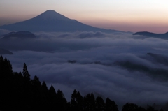 激流雲海と富士山2