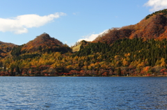 錦秋の榛名湖