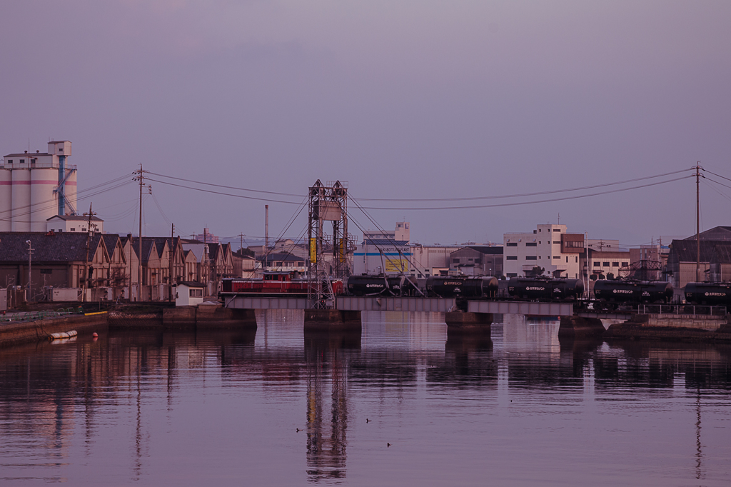 朝は来る
