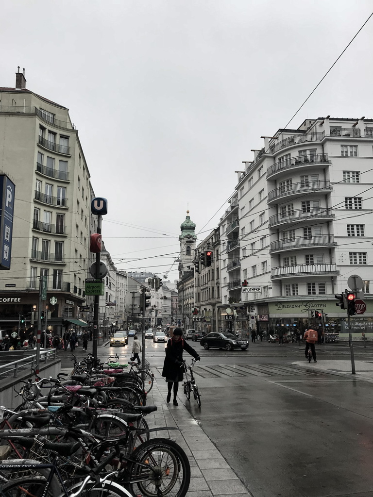 wein mitte  the mall 2