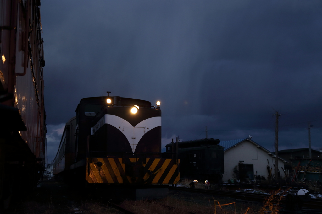 Engines Waiting