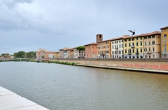 ピザのアムル川