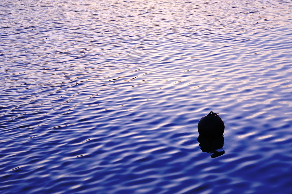 夕に染まる沈黙