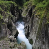 岩上から高千穂峡を独り占め