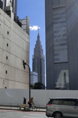 新宿駅南口から