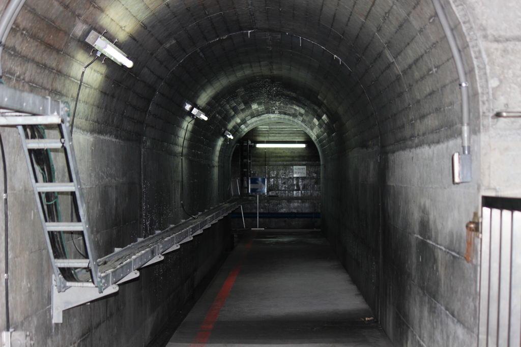 蓮ダム　監査廊