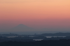 夜明けの富士山