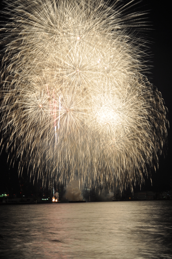 みなとこうべ海上花火大会フィナーレ