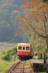 晩秋の無人駅②