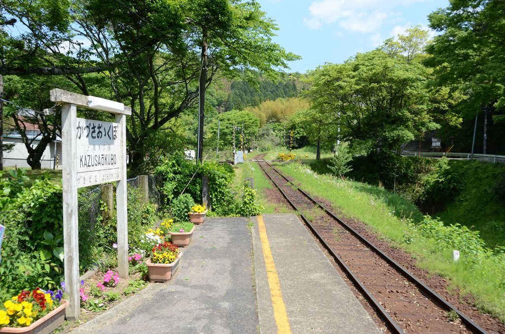 無人駅の昼下がり②