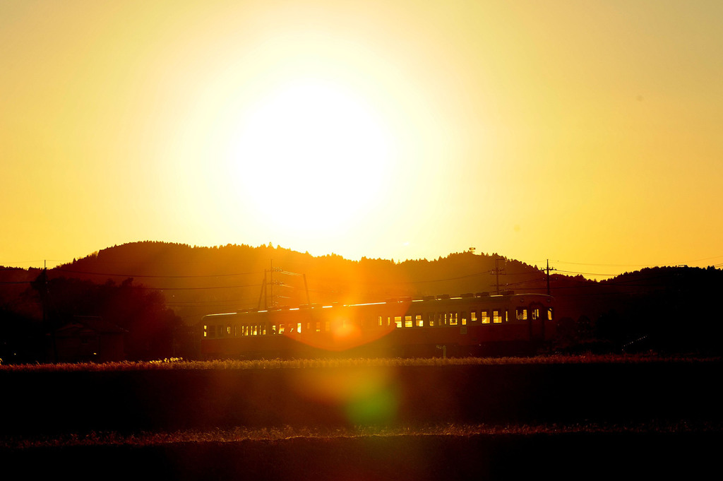 夕暮れのローカル線③