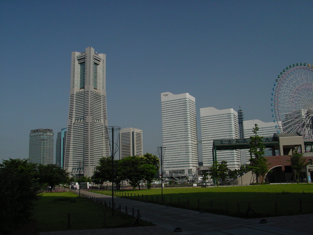 横浜－みなとみらい１１