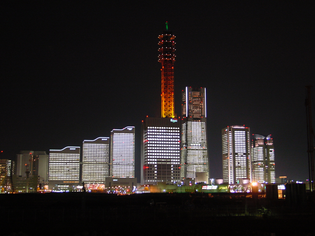 横浜－みなとみらい３２