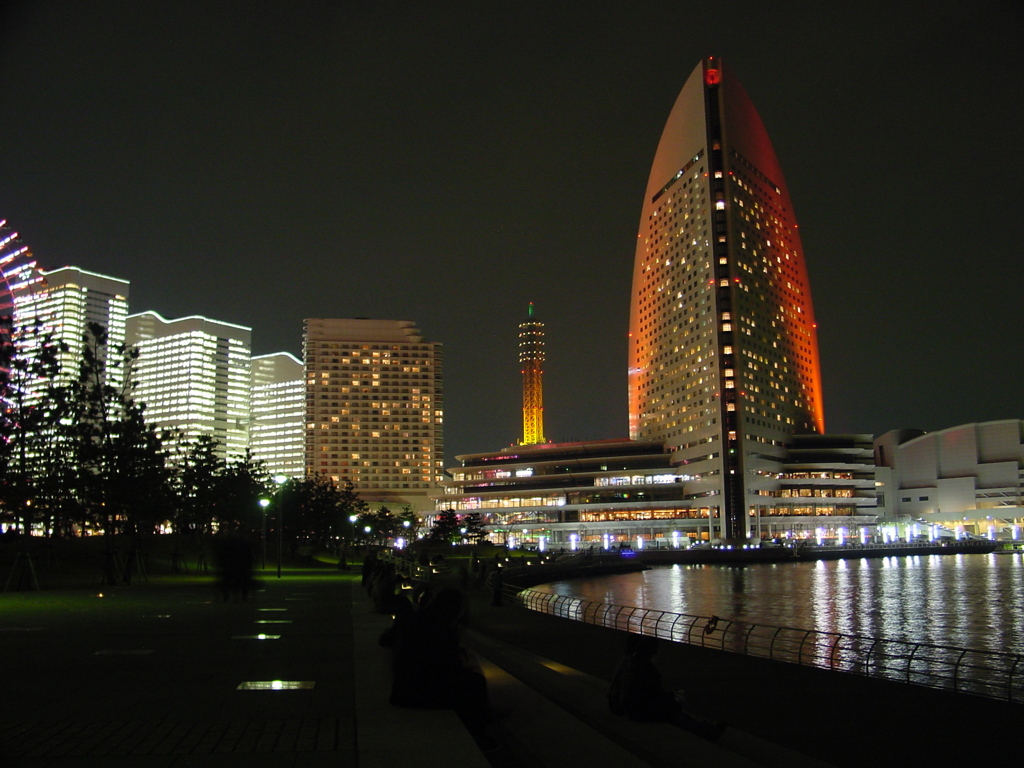 横浜－みなとみらい３３