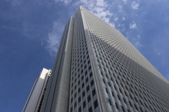 高層びる