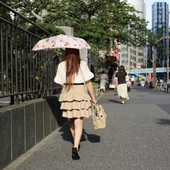 お嬢さん　どちらへ