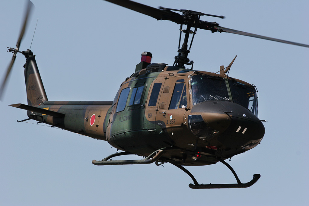 UH-1J（JG-41823)