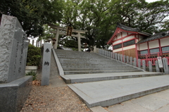 石段と鳥居