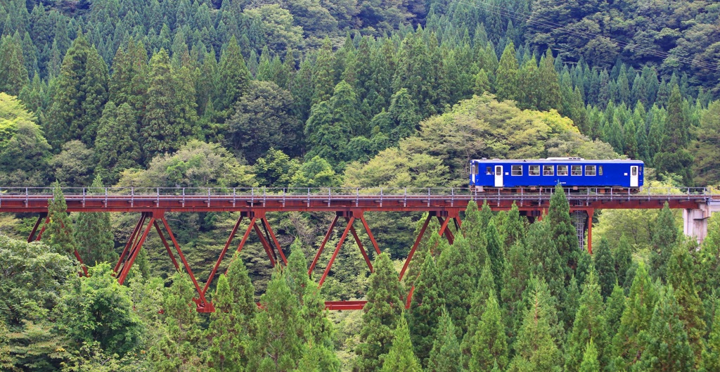 赤い橋トコトコ♪