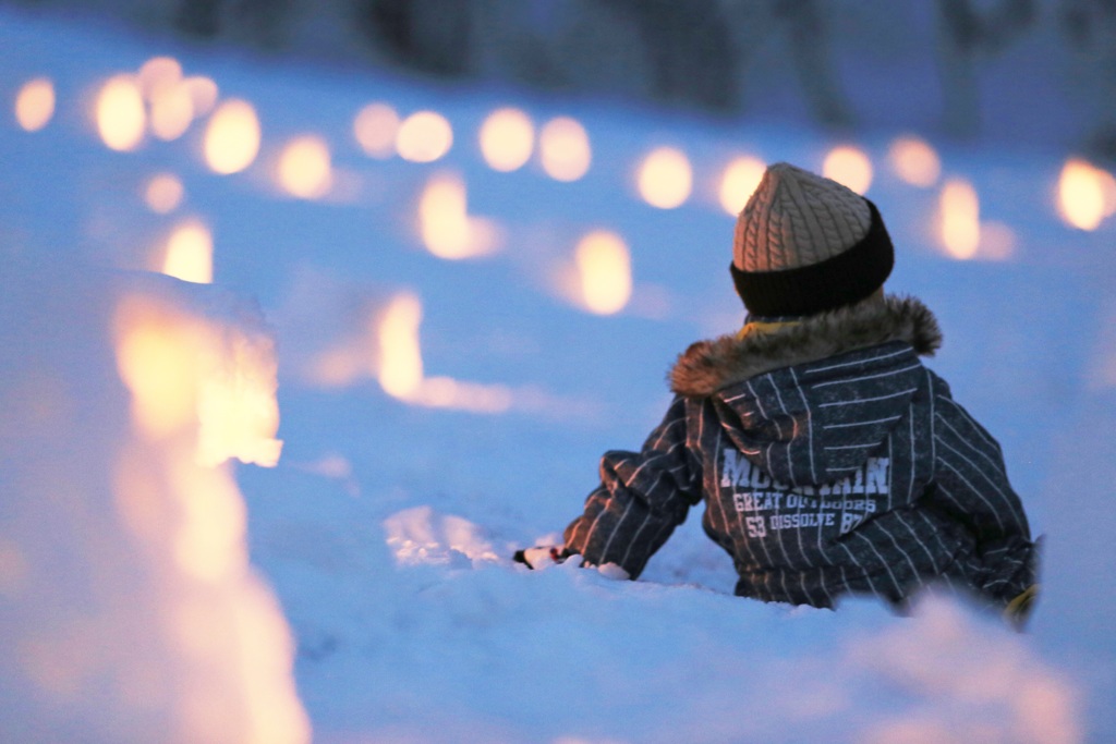 雪あかりきれいだな～♪