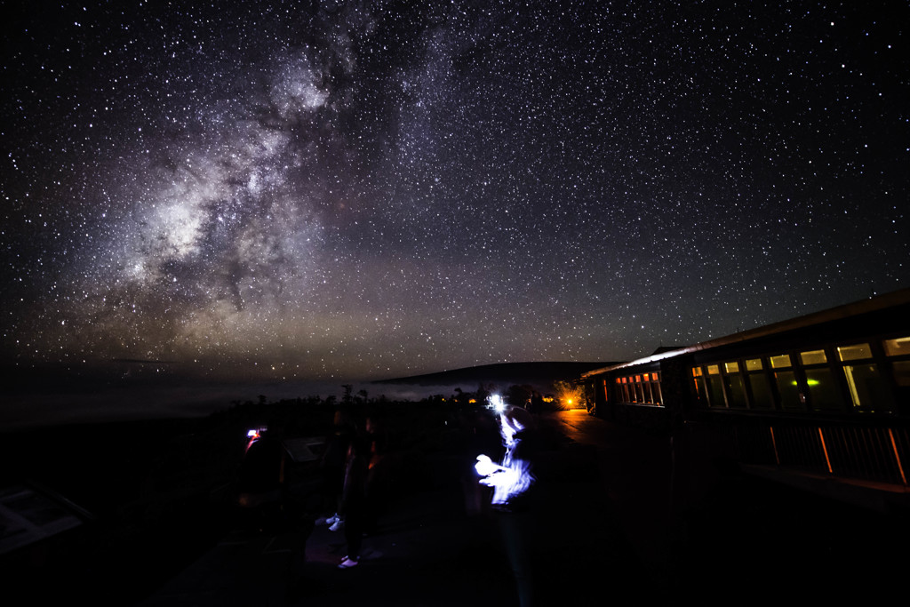 夜のトーマス A ジャガー博物館