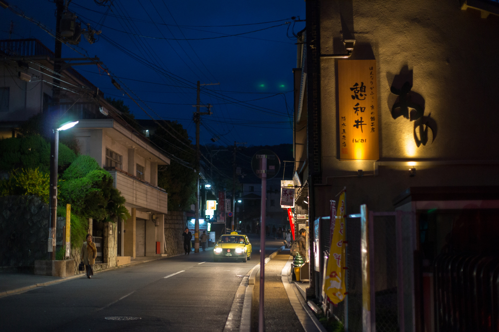夜の茶碗坂