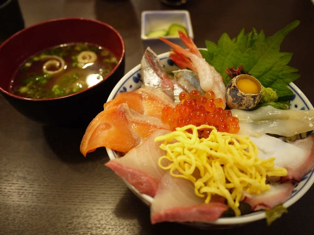 海鮮丼