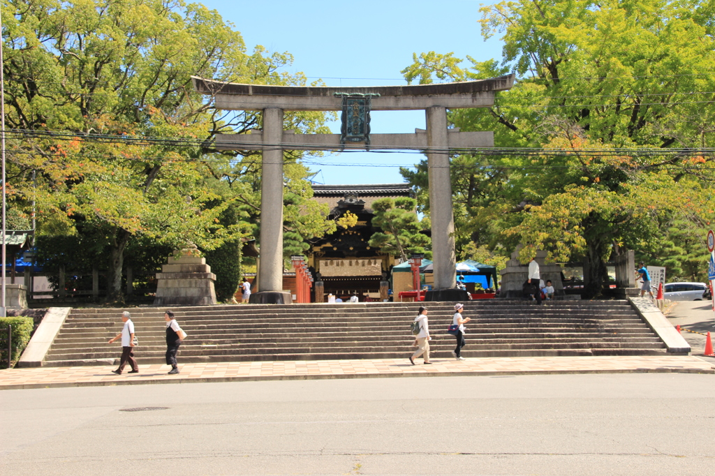 豊国神社の大鳥居