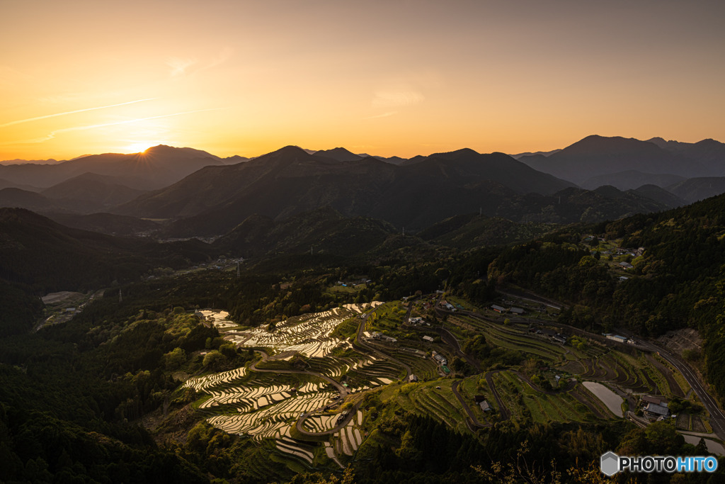 棚田の夕景