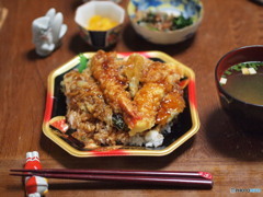 夕食は天丼