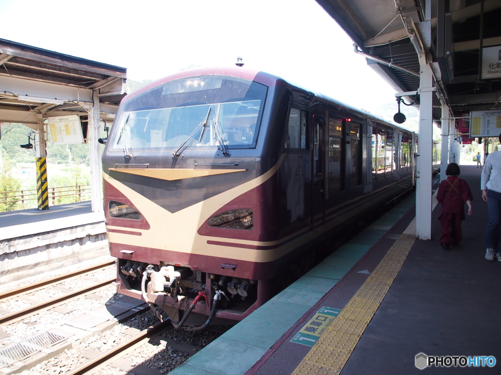 鳴子駅　到着