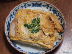 天然だし香る！煮込みかつ丼